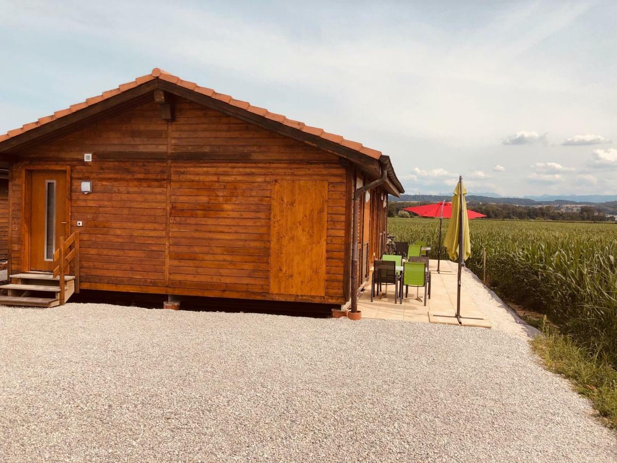 Les Moucherons Avenches Luaran gambar